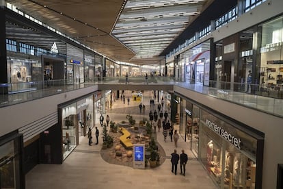 Interior del centro comercial Palmas Altas-Lagoh, en Sevilla.