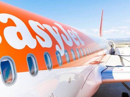 Un avión de la aerolínea británica de bajo coste Easyjet.