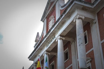 El edificio de la Aduana de Cádiz.