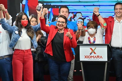 Xiomara Castro amplía su ventaja para convertirse en la próxima presidenta de Honduras según los resultados oficiales tiene el 53,44% de los votos.  