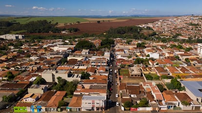 Serrana é o único município do Brasil com vacinação em massa contra a covid-19.