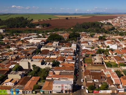 Serrana é o único município do Brasil com vacinação em massa contra a covid-19.