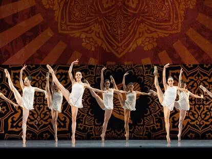 Un momento de la representación del programa 'América' de la Compañía Nacional de Danza en el Teatro de la Zarzuela.