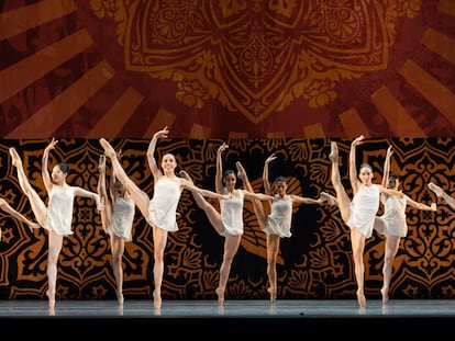 Un momento de la representación del programa 'América' de la Compañía Nacional de Danza en el Teatro de la Zarzuela.