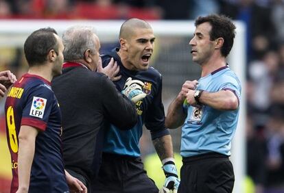 Valdés protesta a Pérez Lasa.