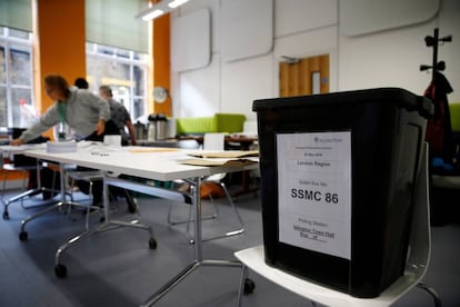 Local electoral en Islington Town Hall, en Londres