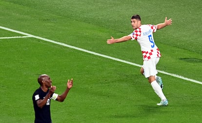 Kramaric celebra su primer gol ante Canadá.