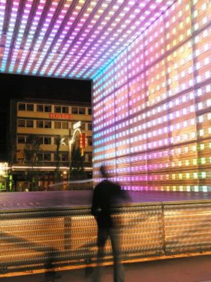 Escenario de luces en Spielbudenplatz.