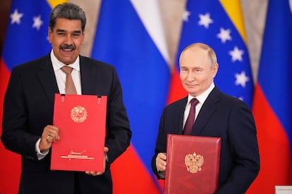 Nicolás Maduro y Vladímir Putin, durante un encuentro en mayo.