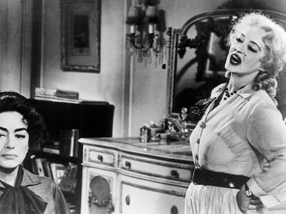 Bette David y Joan Crawford en una escena de '¿Qué fue de Baby Jane?' en 1962.