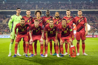 El equipo de Bélgica posa antes de un partido.