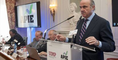 El ministro de Economía, Luis de Guindos.