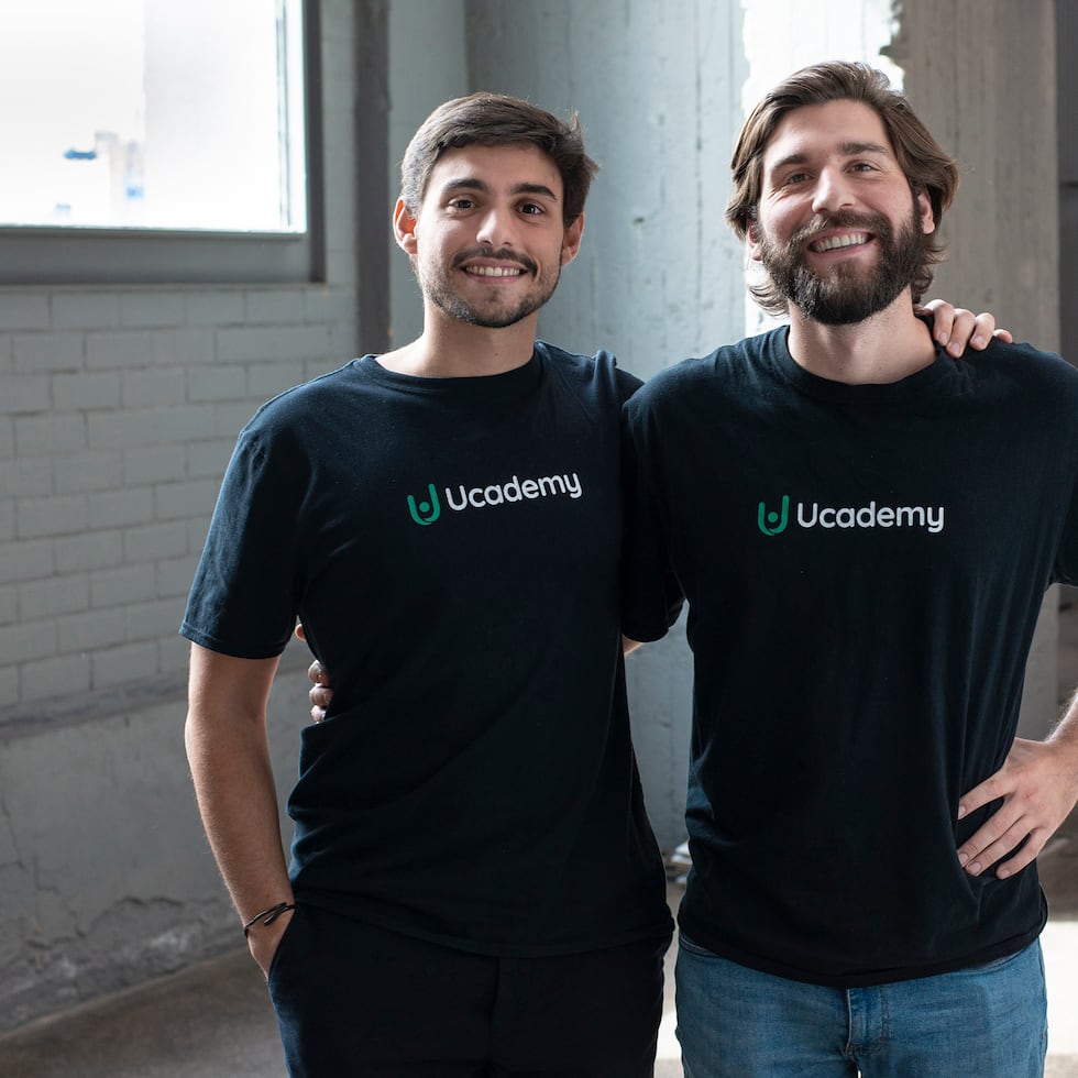 Ucademy: La escuela 'online' que nació en Twitch durante el estado de alarma y ya factura dos millones de euros | Negocios | EL PAÍS