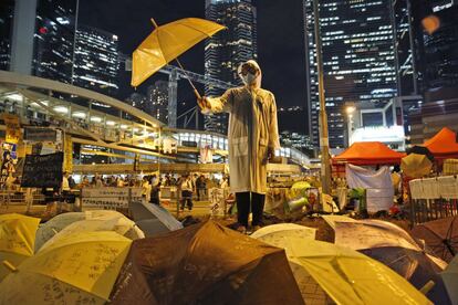 Manifestantes prodemocracia en una de las zonas ocupadas de Hong Kong.