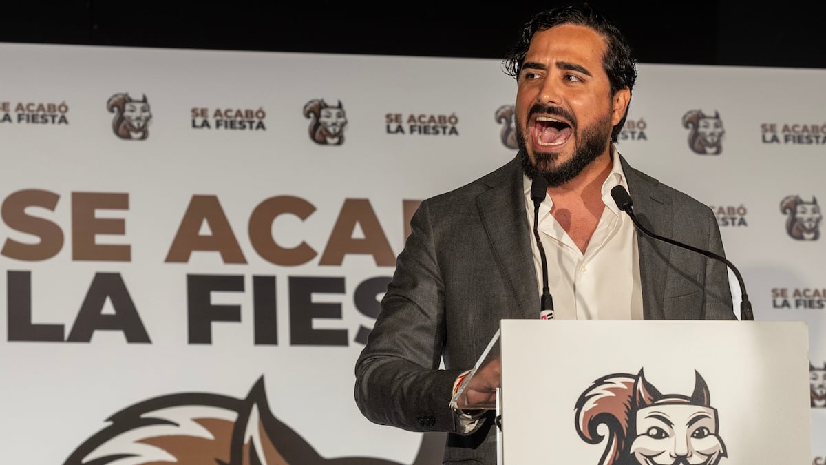 Alvise admite haber cobrado 100.000 euros en negro