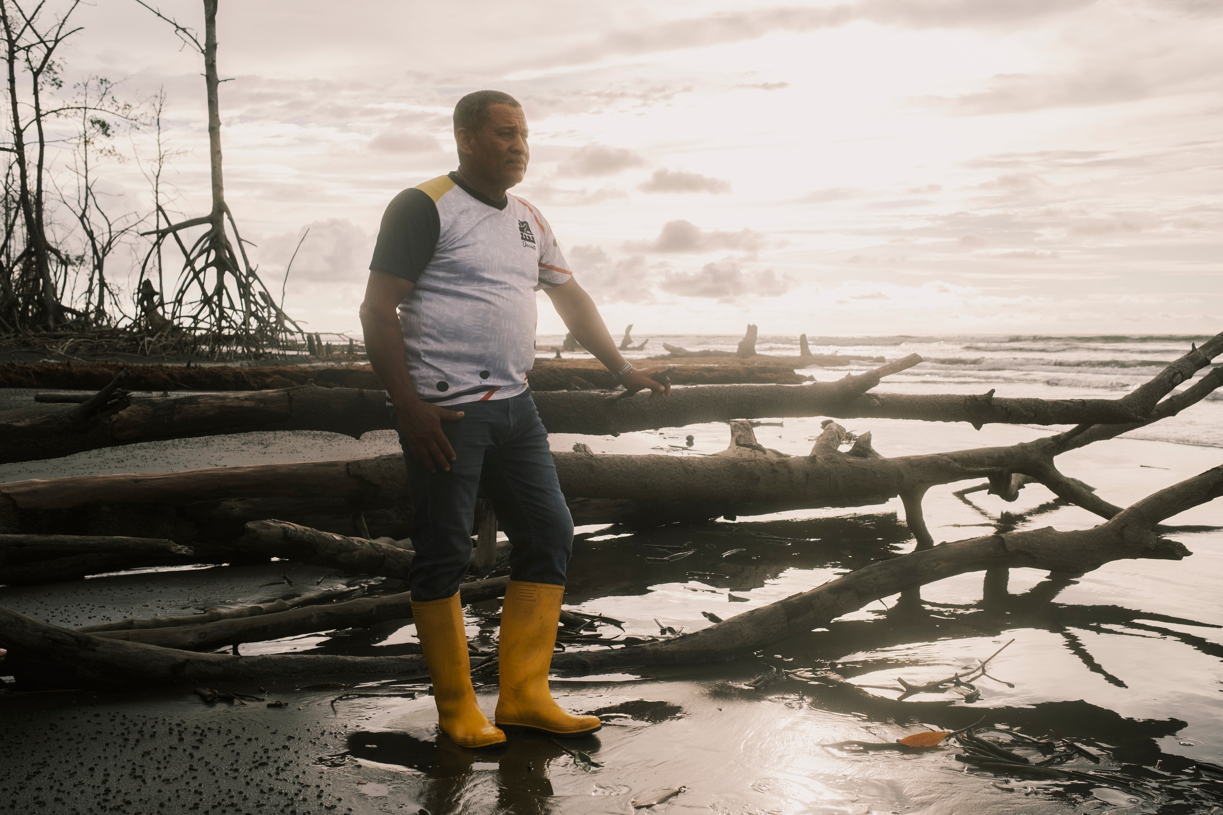 Rosendo Obando, padre de Jonatan Obando, en Tumaco, el 24 de febrero.