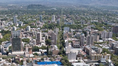 La ciudad de Mendoza, en la región de Cuyo, Argentina.