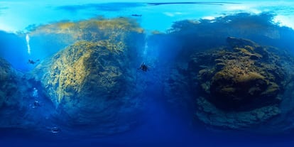 La fotografía panorámica subacuática más grande, tomada por Marcio Cabral en la Laguna Misteriosa de Mato Grosso do Sul (Brasil).