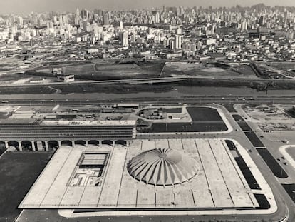 Parque Anhembi, projeto de Jorge Wilheim e Miguel Juliano.