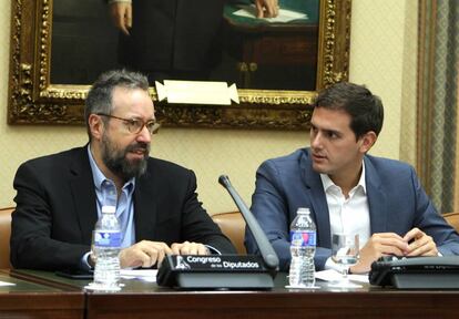 Juan Carlos Girauta y Albert Rivera, en una imagen de archivo. 