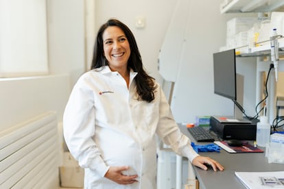 Dra. María Luisa Pineda, cofundadora y CEO de Envisagenics, en los laboratorios de la compañía en la ciudad de Nueva York el jueves 18 de julio de 2024.