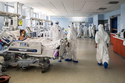 La unidad de cuidados intensivos de un hospital de Catania (Italia), el pasado 23 de abril.