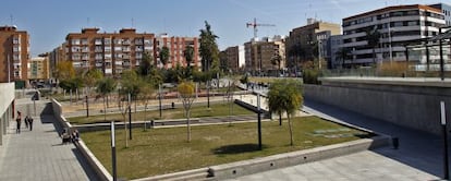 Alboraia desde el parque del Palmaret, junto a la parada de la línea 3 del metro.