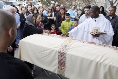 Antonio Zambrano's mother (left) at his funeral.