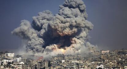Ataque de Israel em Gaza em julho do ano passado.