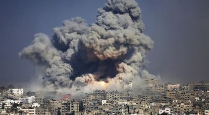 Ataque de Israel em Gaza em julho do ano passado. 