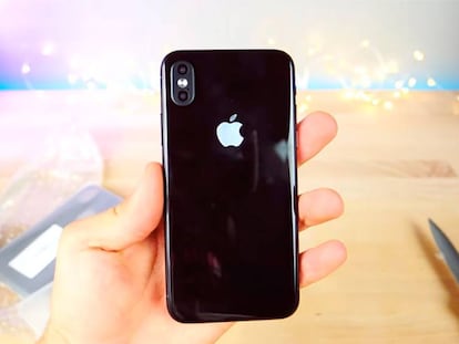 Este clon chino del iPhone 8 tiene cuerpo de cristal y funciona con Android