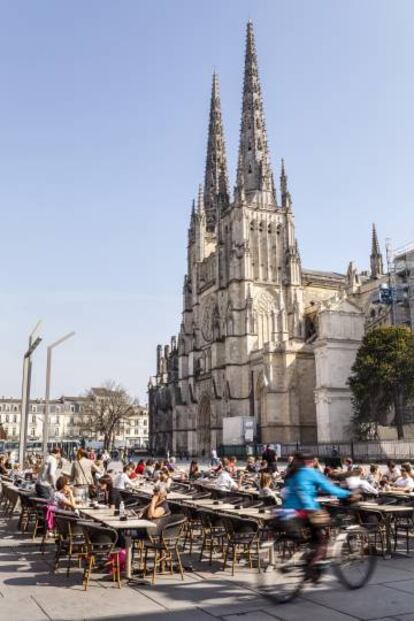 La catedral de de Saint-André, en la plaza Pey Berland de Burdeos.