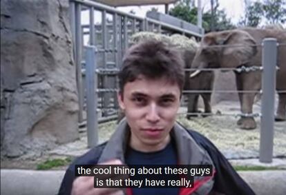 Captura del vídeo 'Mee at de zoo'.