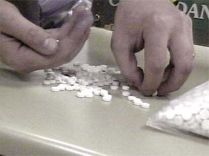 Algunas de las 13.000 pastillas de éxtasis intervenidas por la Guardia Civil en el aeropuerto de Barajas.