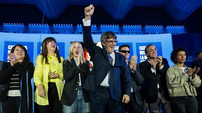 El expresidente catalán y candidato de JxCat, Carles Puigdemont, participa en un acto al inicio de la campaña para las elecciones del 12 de mayo.