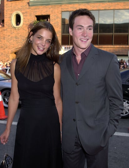 Katie Holmes y su entonces novio Chris Klein en el estreno de 'American Pie 2' en Los Ángeles.