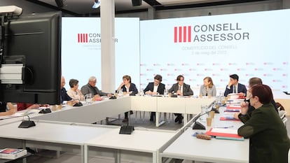 Un momento de la reunión del Consell Assessor de Salvador Illa, este lunes, en la sede del PSC.