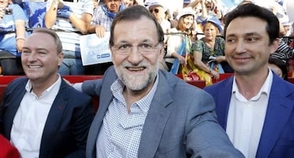 Rajoy i Fabra durant el míting que el PP ha celebrat aquest dijous.