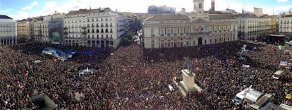 Els simpatitzants de Podem omplen la Puerta del Sol.
