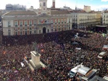 Els simpatitzants de Podem omplen la Puerta del Sol. 