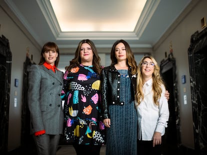 De izquierda a derecha, Natalia De Molina, Coria Castillo, Anna Castillo y Anna Marchessi en el edificio de Telefónica en Madrid el lunes pasado.