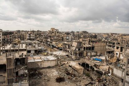 Vista sobre a cidade de Raqa após quase quatro anos de bombardeio e luta contra o Estado Islâmico.