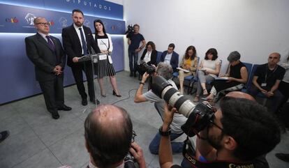 Conferencia de prensa del presidente de Vox, Santiago Abascal, en el Congreso.