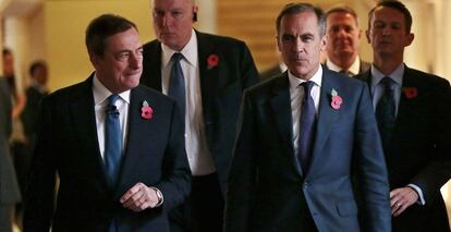 El presidente del BCE, Mario Draghi, y el del Banco de Inglaterra, Mark Carney.