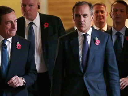 El presidente del BCE, Mario Draghi, y el del Banco de Inglaterra, Mark Carney.