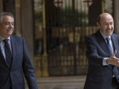 Alfredo Perez Rubalcaba y Pere Navarro son recibidos por Artur Mas en Barcelona.