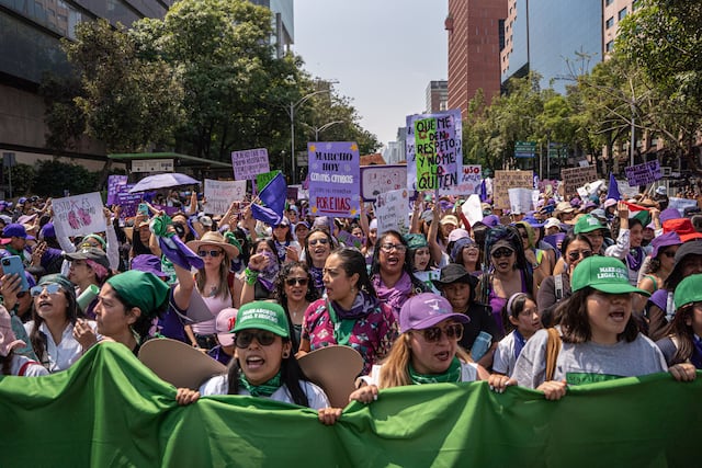 Las imágenes de la marcha por el Día Internacional de la Mujer en ...
