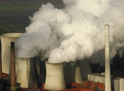 Vista aérea de una planta energética austriaca de Neurath.