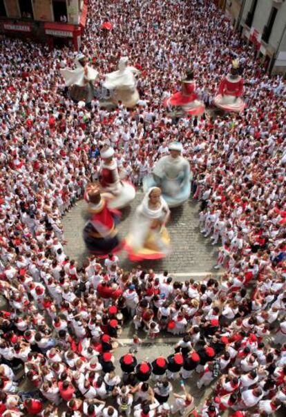 El baile de los gigantes, en Pamplona.