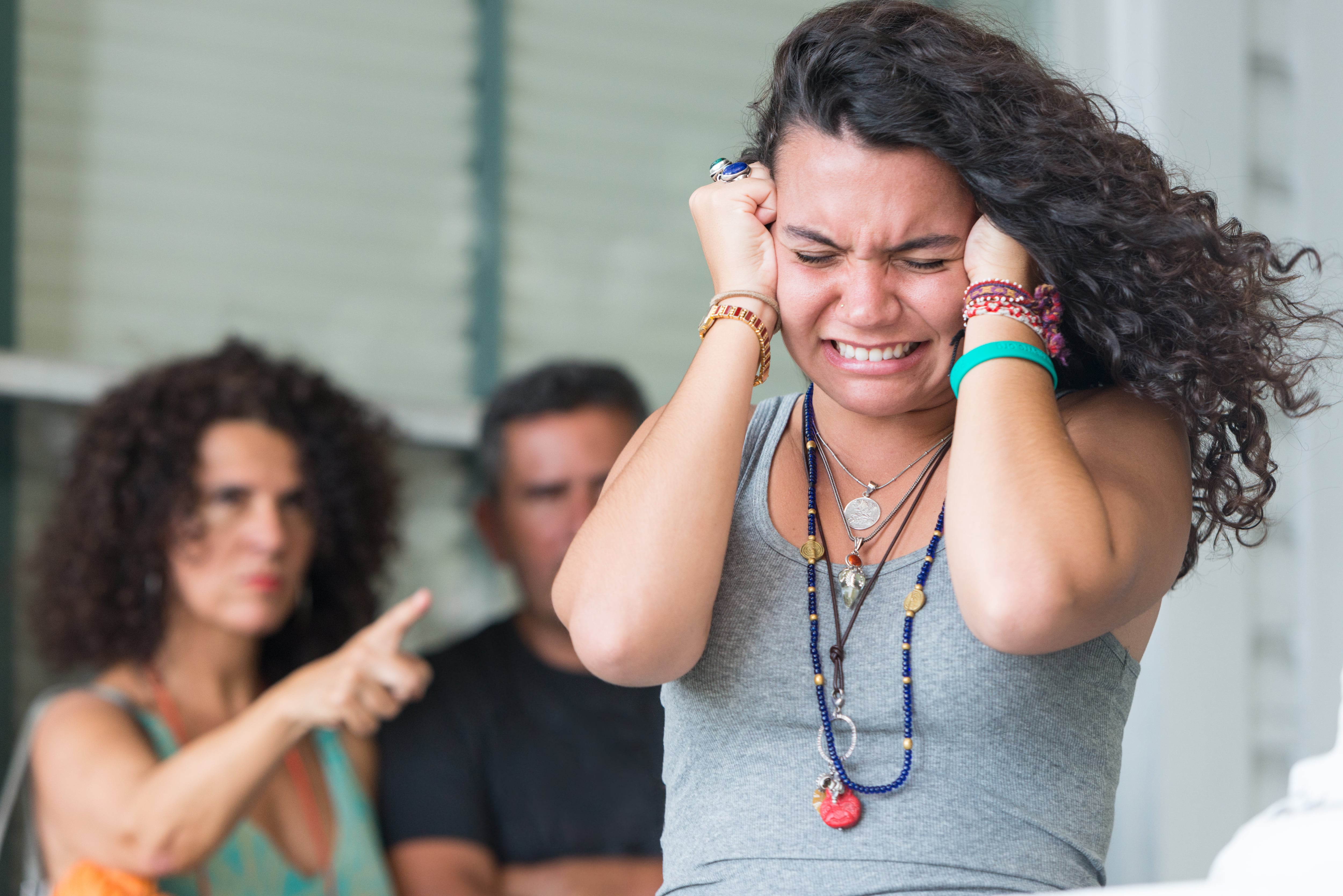 No gritar y ponerse en su lugar: trucos para que tu hijo adolescente controle su ira